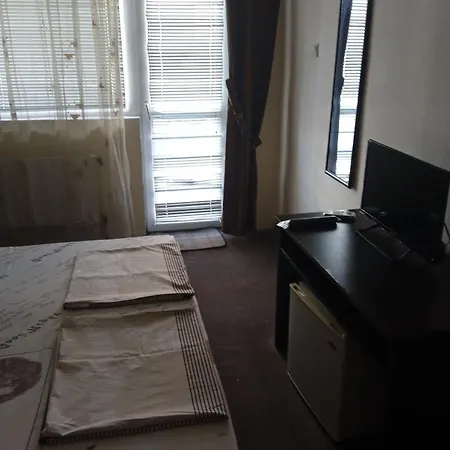 дани Apartamento *